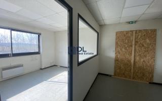 Entrepôt à louer à Saint-Soupplets - 578 m²