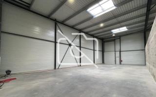 Entrepôt à vendre à Villebon-sur-Yvette - 493 m²