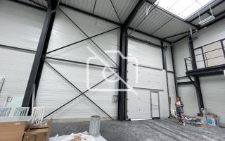 Entrepôt à louer à Courtry - 220 m²