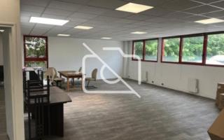 Entrepôt à louer à Blanc-Mesnil - 7 324 m²