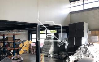 Entrepôt à louer à Brie-Comte-Robert - 400 m²