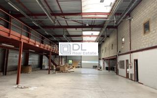 Entrepôt à louer à Savigny-le-Temple - 925 m²