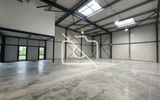 Entrepôt à louer à Ferrières-en-Brie - 2 827 m²