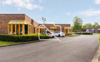 Entrepôt à louer à Croissy-Beaubourg - 1 459 m²