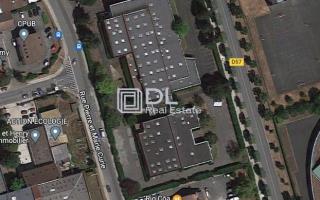 Entrepôt à vendre à Combs-la-Ville - 3 150 m²