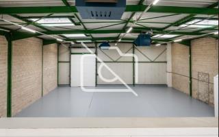 Entrepôt à louer à Saint Thibault des Vignes - 2 143 m²