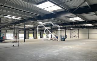 Entrepôt à louer à Bussy-Saint-Georges - 2 300 m²