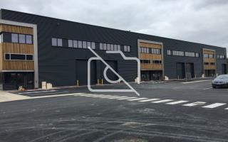 Entrepôt à louer à Vaires-sur-Marne - 409 m²