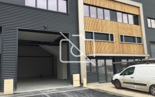 Entrepôt à louer à Vaires-sur-Marne - 409 m²