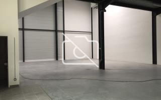 Entrepôt à louer à Vaires-sur-Marne - 409 m²