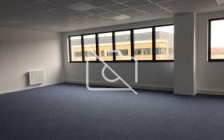 Entrepôt à louer à Vaires-sur-Marne - 409 m²