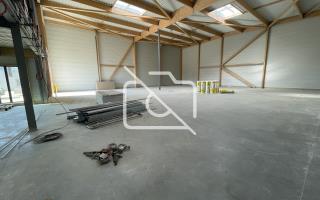 Entrepôt à louer à Courtry - 699 m²