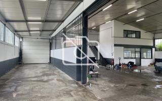 Entrepôt à louer à Le Pin - 834 m²