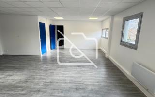 Entrepôt à louer à Orly - 376 m²