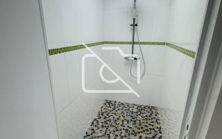 Entrepôt à louer à Orly - 376 m²