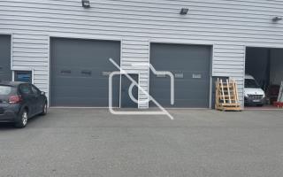 Entrepôt à louer à Égly - 432 m²