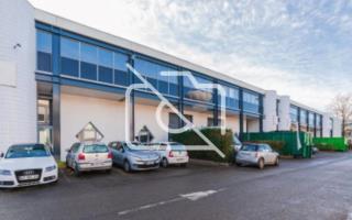 Entrepôt à louer à Élancourt - 382 m²
