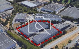 Entrepôt à louer à Élancourt - 382 m²