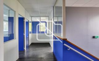 Entrepôt à louer à La Verrière - 218 m²