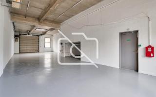 Entrepôt à louer à La Verrière - 218 m²