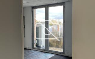 Entrepôt à louer à Buc - 620 m²