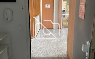 Entrepôt à louer à Buc - 620 m²