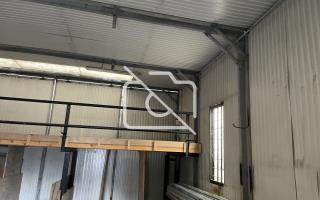 Entrepôt à louer à Buc - 620 m²