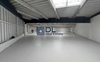 Entrepôt à vendre à Coignières - 980 m²