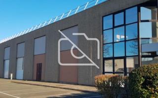 Entrepôt à louer à Coignières - 1 752 m²