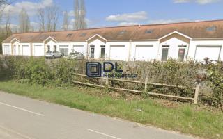 Entrepôt à vendre à Bazainville - 60 m²