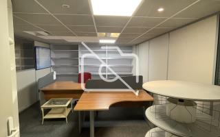 Entrepôt à louer à Magny-les-Hameaux - 541 m²