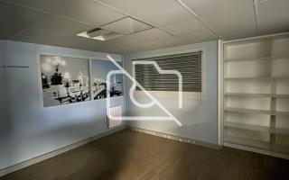 Entrepôt à louer à Magny-les-Hameaux - 541 m²