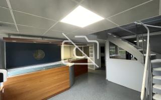 Entrepôt à louer à Magny-les-Hameaux - 541 m²