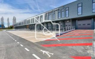 Entrepôt à louer à Trappes - 2 750 m²