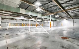 Entrepôt à louer à Trappes - 2 750 m²