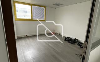 Entrepôt à louer à Buc - 591 m²