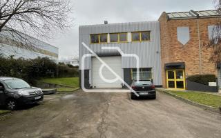 Entrepôt à louer à Buc - 591 m²