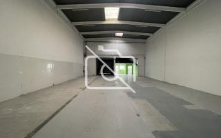 Entrepôt à louer à Bondoufle - 368 m²