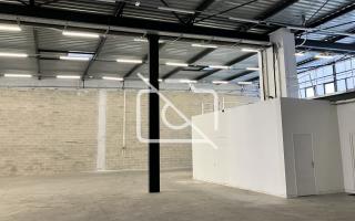 Entrepôt à louer à Le Coudray-Montceaux - 1 301 m²
