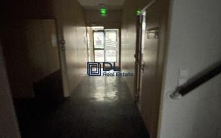 Entrepôt à vendre à Montigny-le-Bretonneux - 810 m²