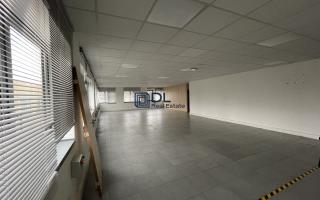 Entrepôt à vendre à Montigny-le-Bretonneux - 810 m²