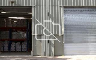 Entrepôt à louer à Trappes - 752 m²