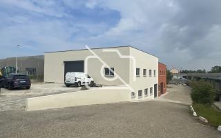 Entrepôt à louer à Orly - 245 m²