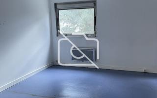 Entrepôt à vendre à Clayes-sous-Bois - 2 975 m²