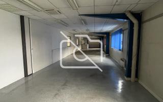 Entrepôt à vendre à Clayes-sous-Bois - 2 975 m²