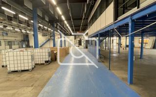 Entrepôt à vendre à Clayes-sous-Bois - 2 975 m²