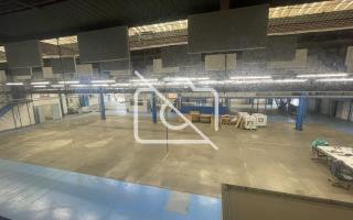 Entrepôt à vendre à Clayes-sous-Bois - 2 975 m²