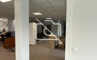 Entrepôt à louer à Montigny-le-Bretonneux - 2 361 m²