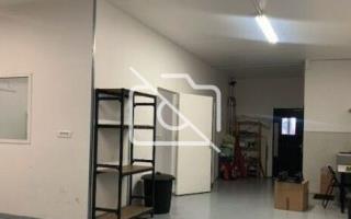 Entrepôt à louer à Massy - 211 m²