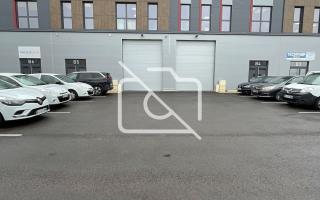 Entrepôt à louer à Feucherolles - 412 m²